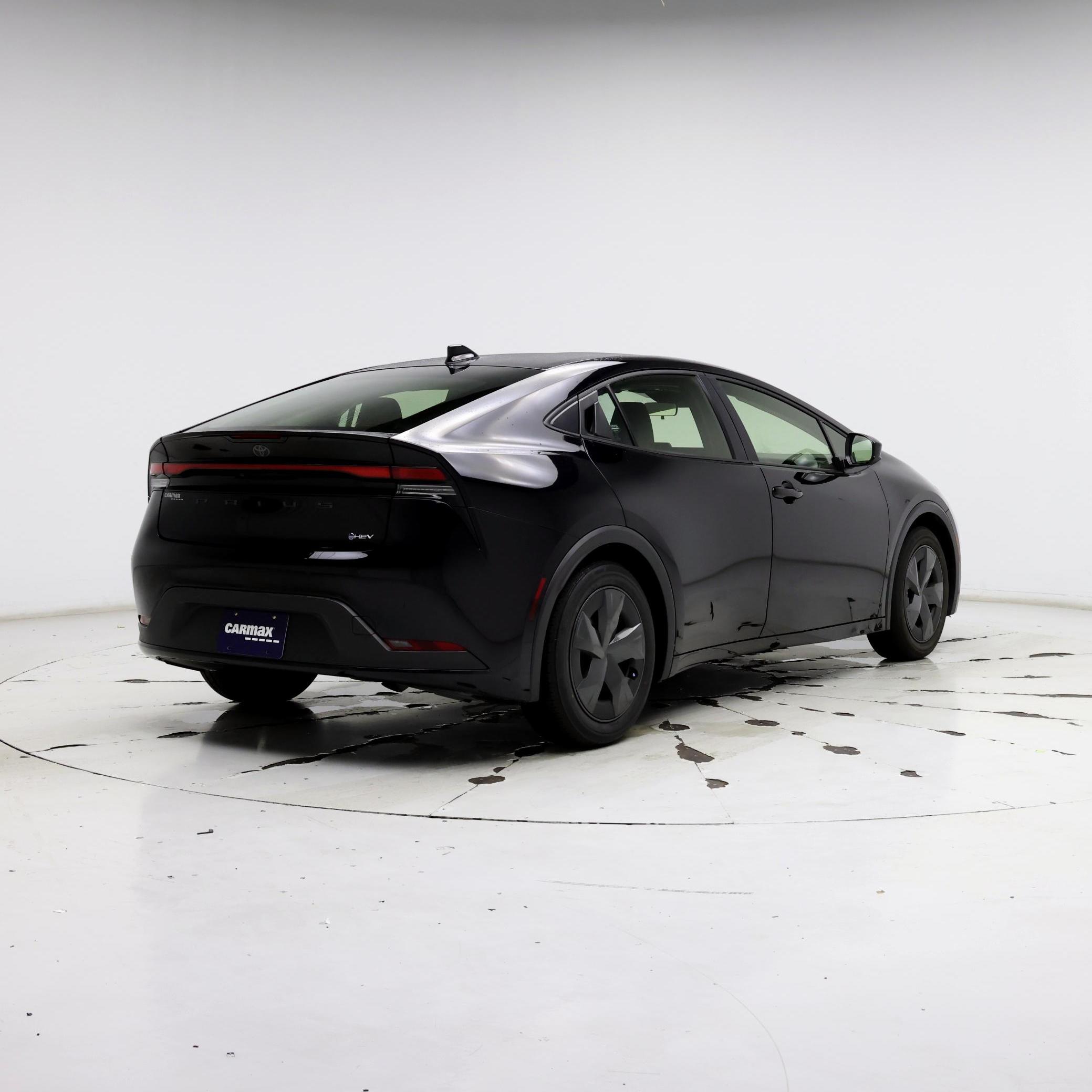 Thumbnail: 2024 Toyota Prius - 8