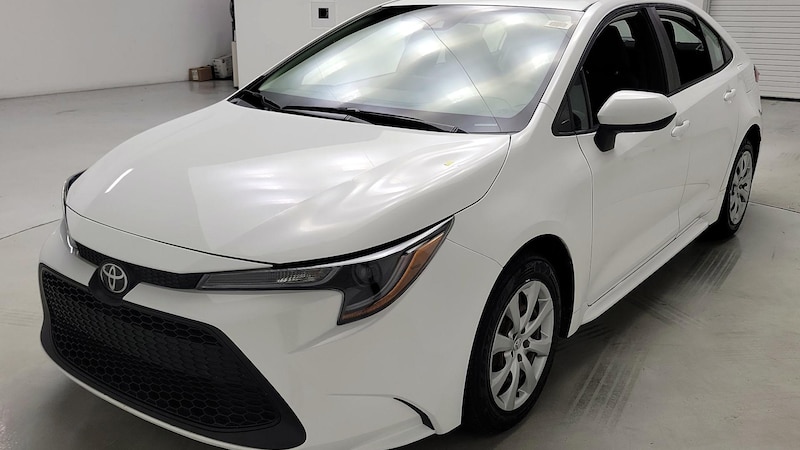 2022 Toyota Corolla LE 3