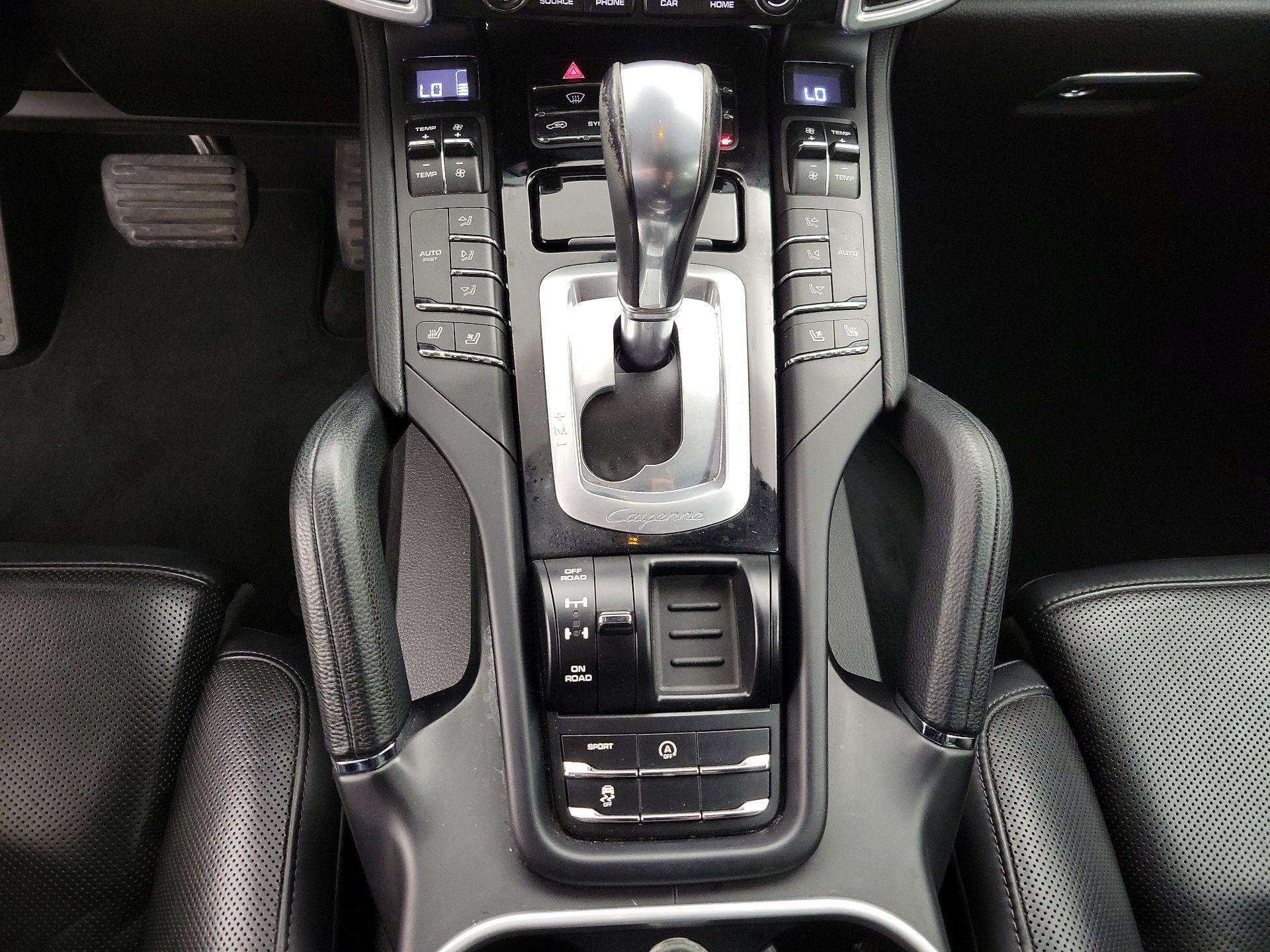 Thumbnail: 2017 Porsche Cayenne - 18