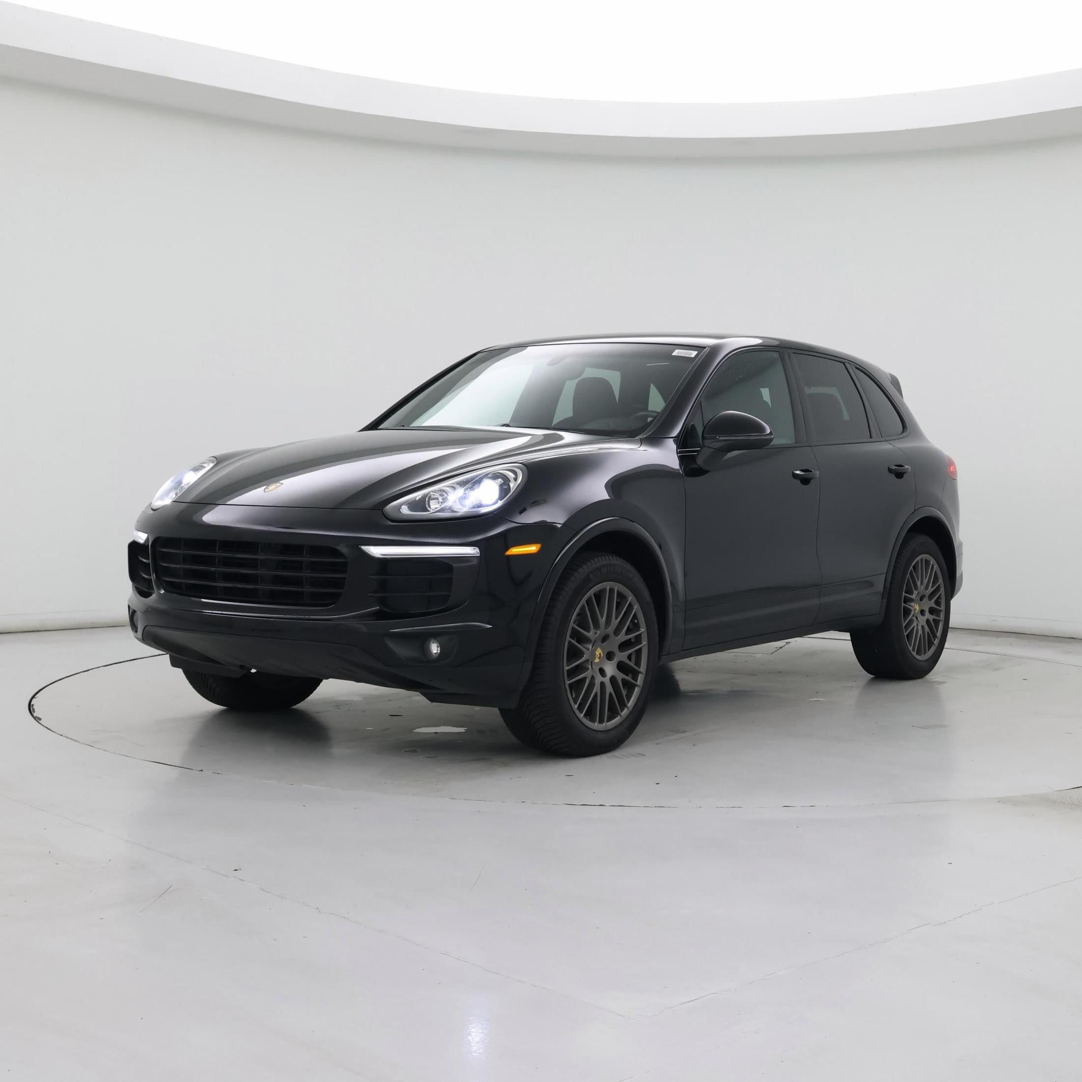 Thumbnail: 2017 Porsche Cayenne - 4