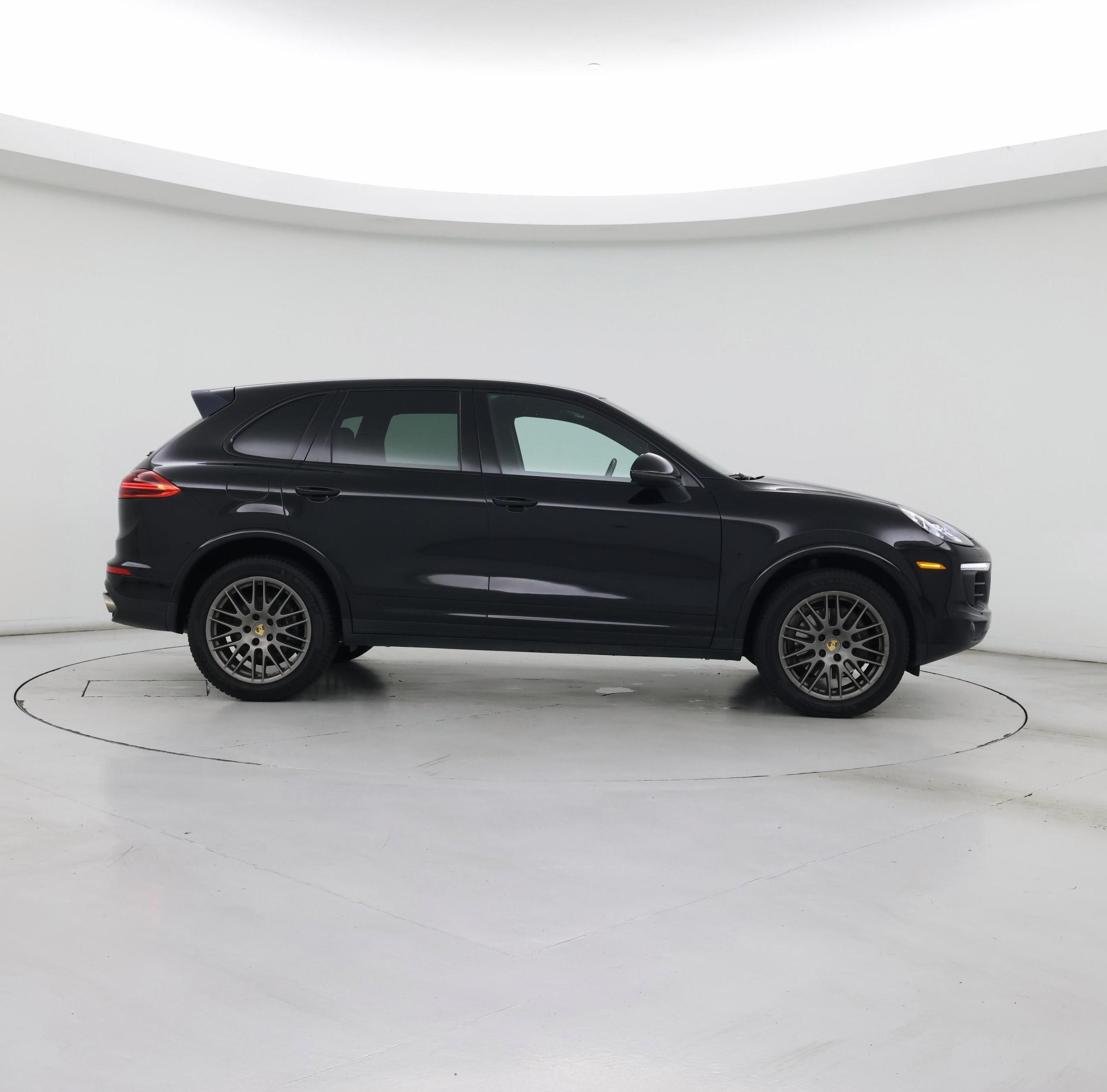 Thumbnail: 2017 Porsche Cayenne - 7