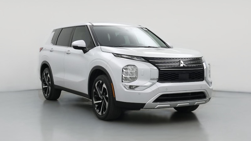 2022 Mitsubishi Outlander SE Hero Image