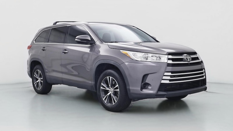 2019 Toyota Highlander LE Hero Image