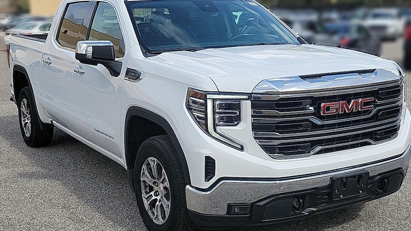 2024 GMC Sierra 1500 SLT Hero Image