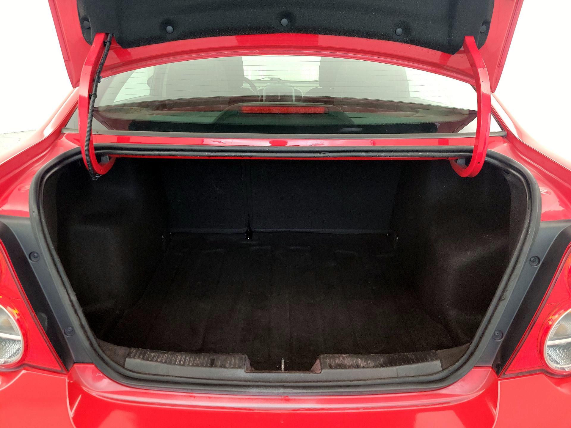 Thumbnail: 2014 Chevrolet Sonic - 19