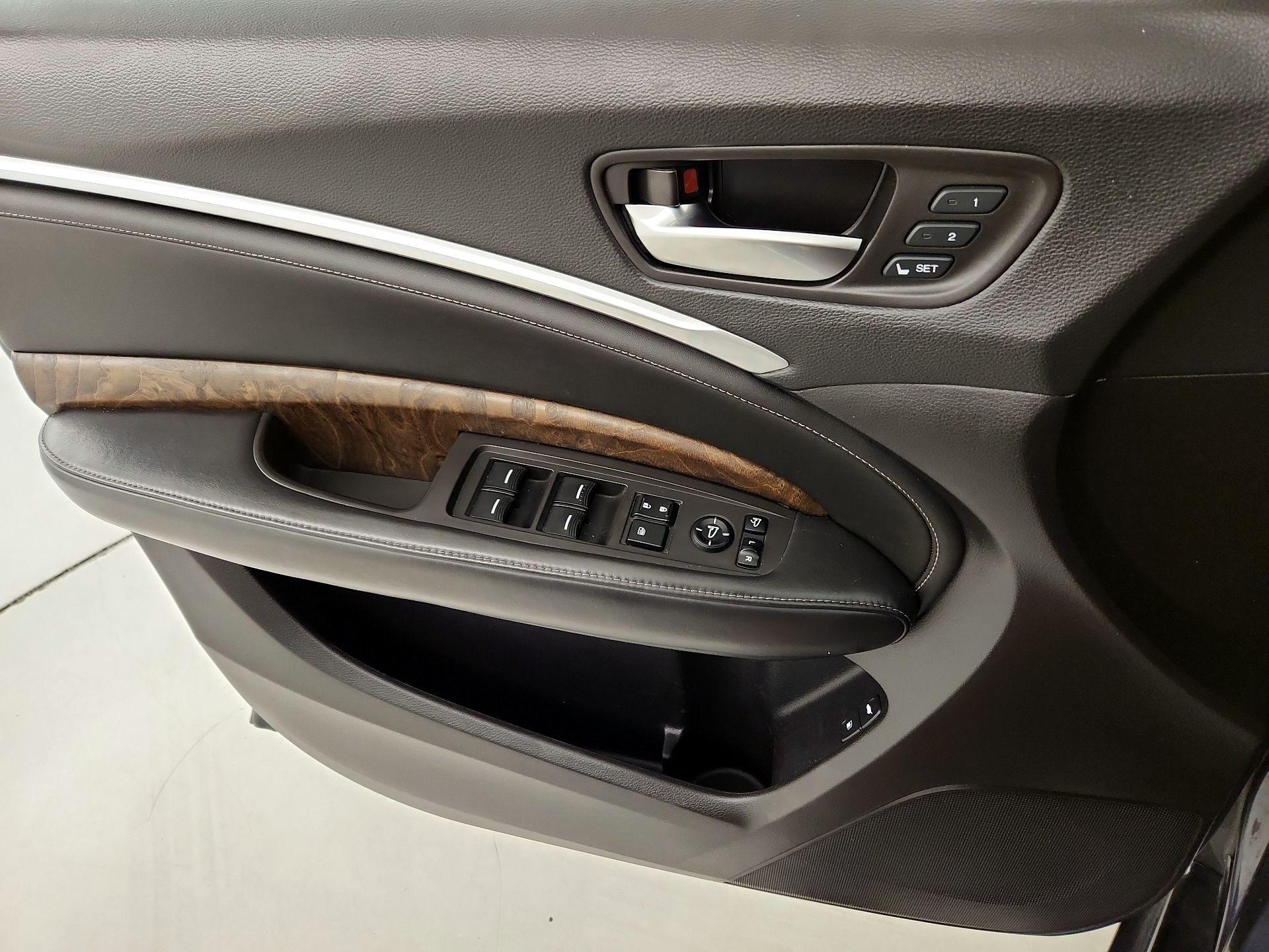 Thumbnail: 2019 Acura MDX - 12