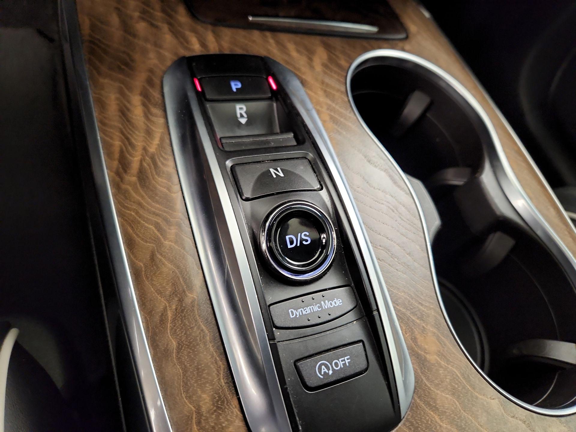 Thumbnail: 2019 Acura MDX - 18