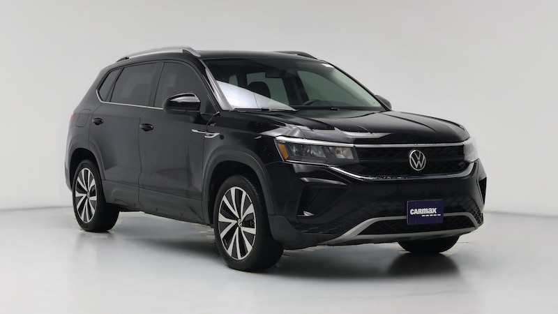 2022 Volkswagen Taos SE Hero Image