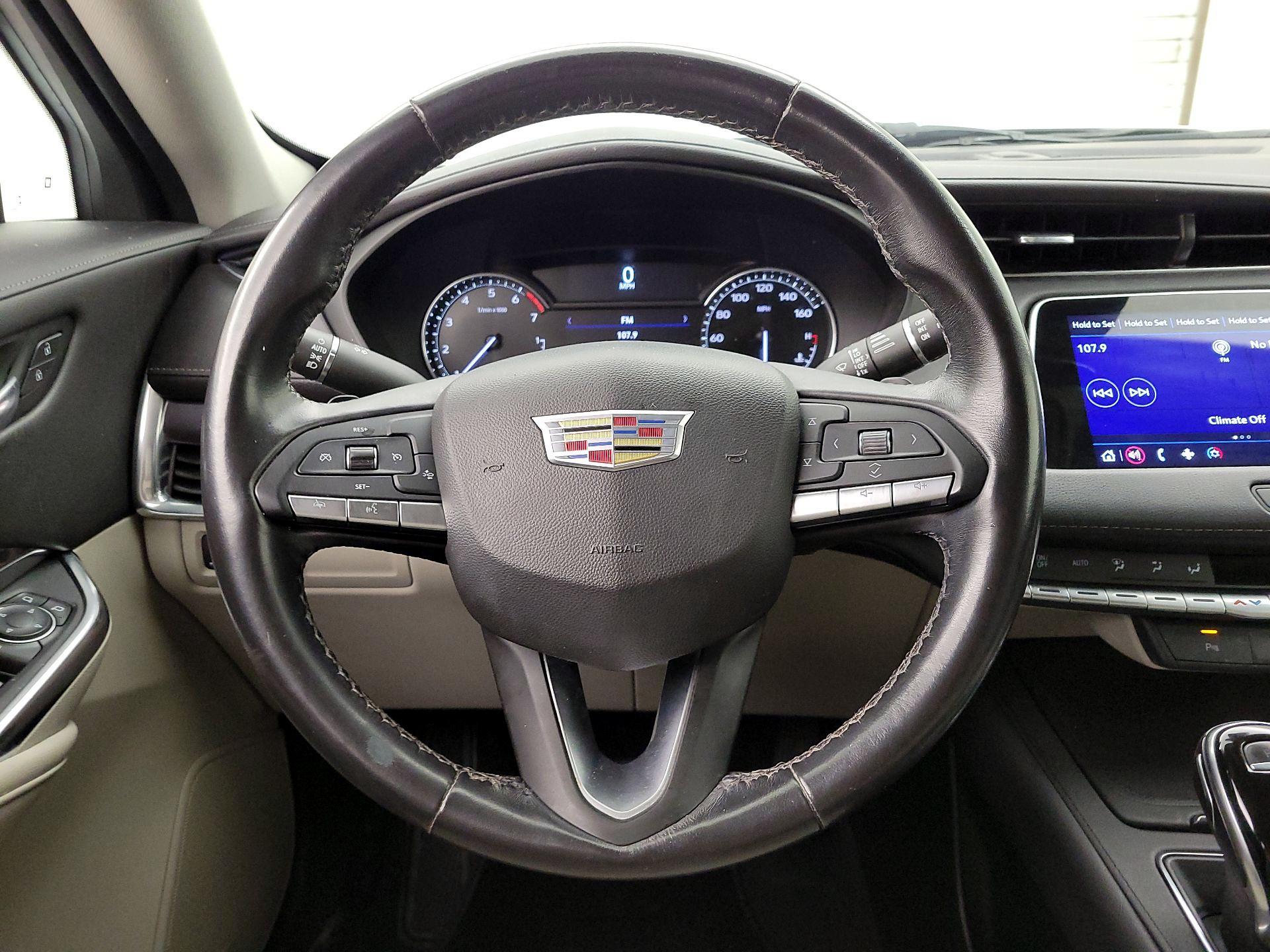 Thumbnail: 2021 Cadillac XT4 - 10
