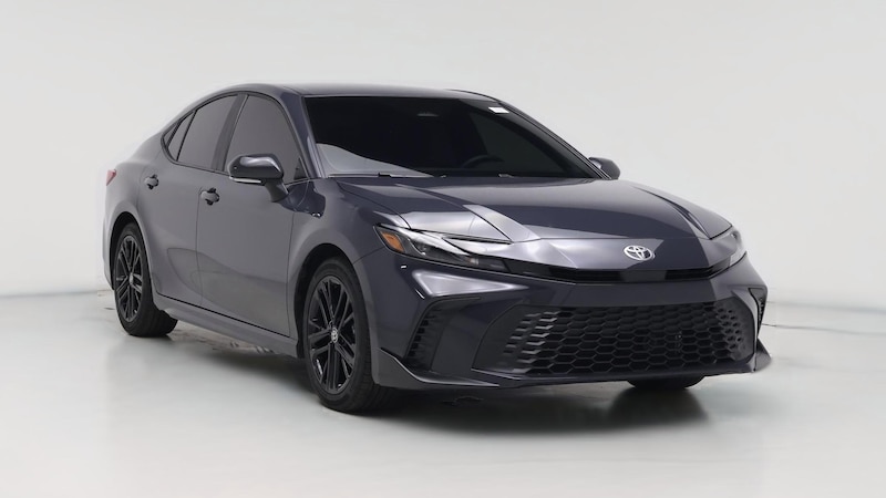 2025 Toyota Camry SE Hero Image