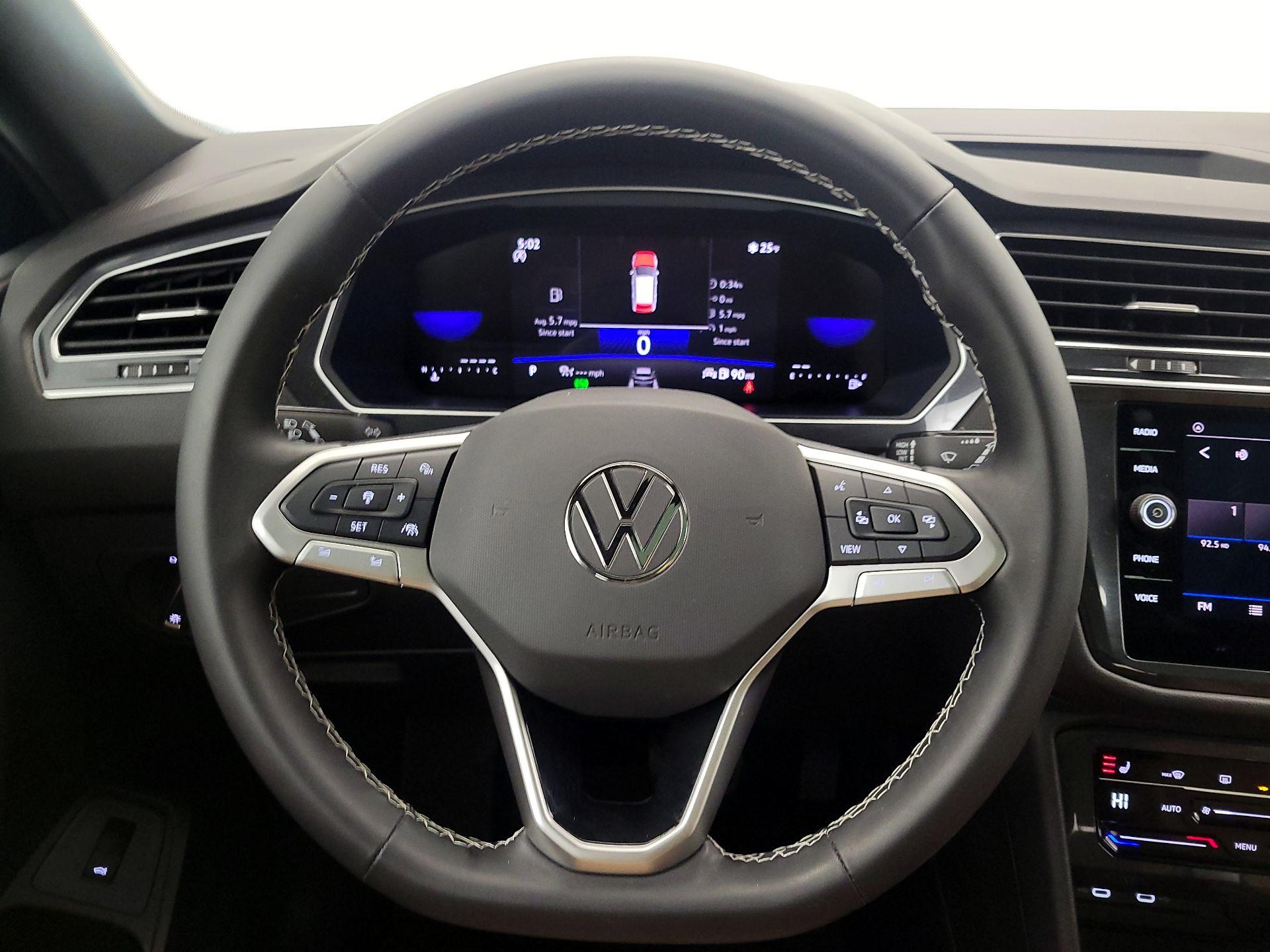Thumbnail: 2024 Volkswagen Tiguan - 10