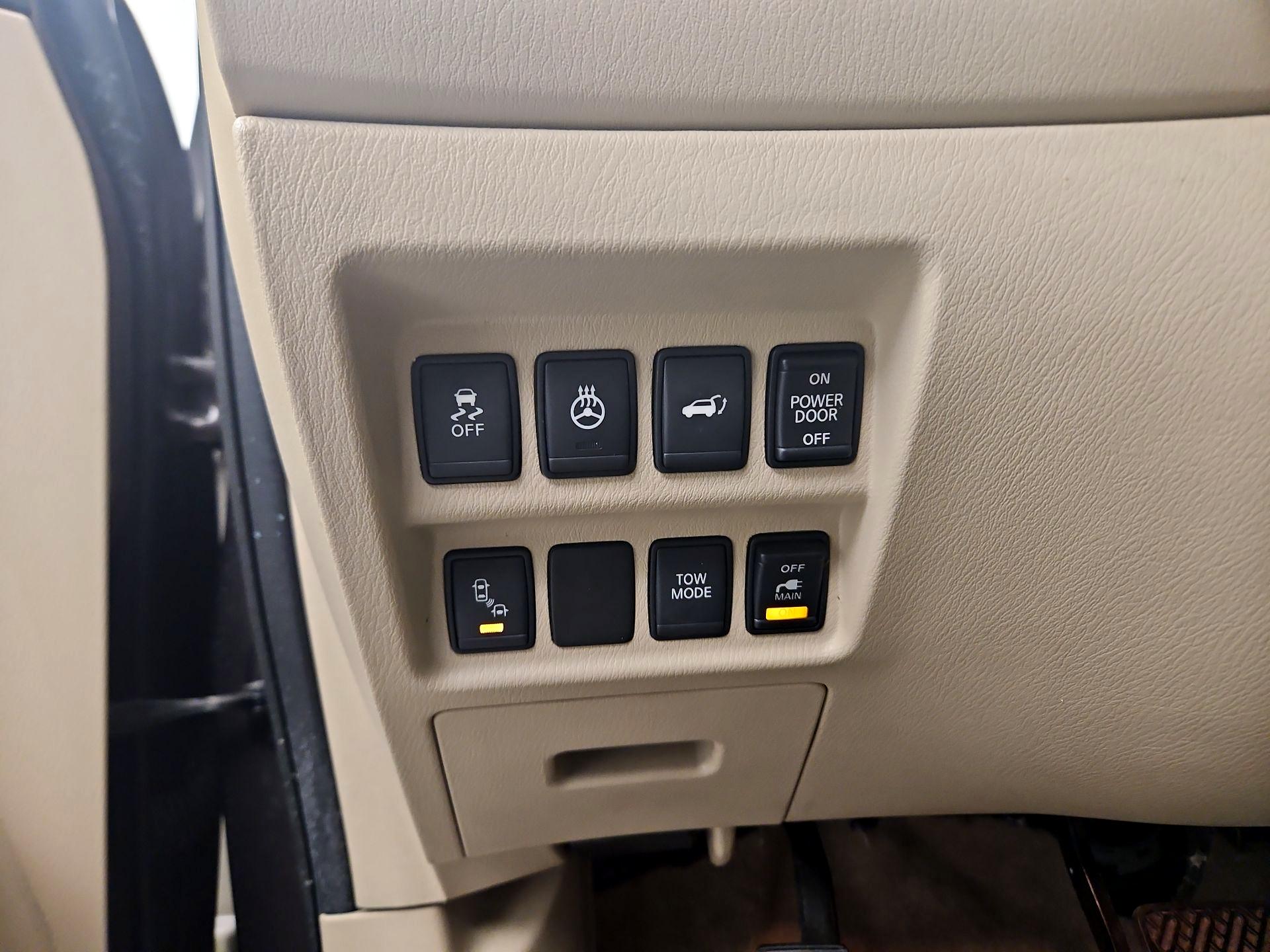 Thumbnail: 2015 Nissan Pathfinder - 13