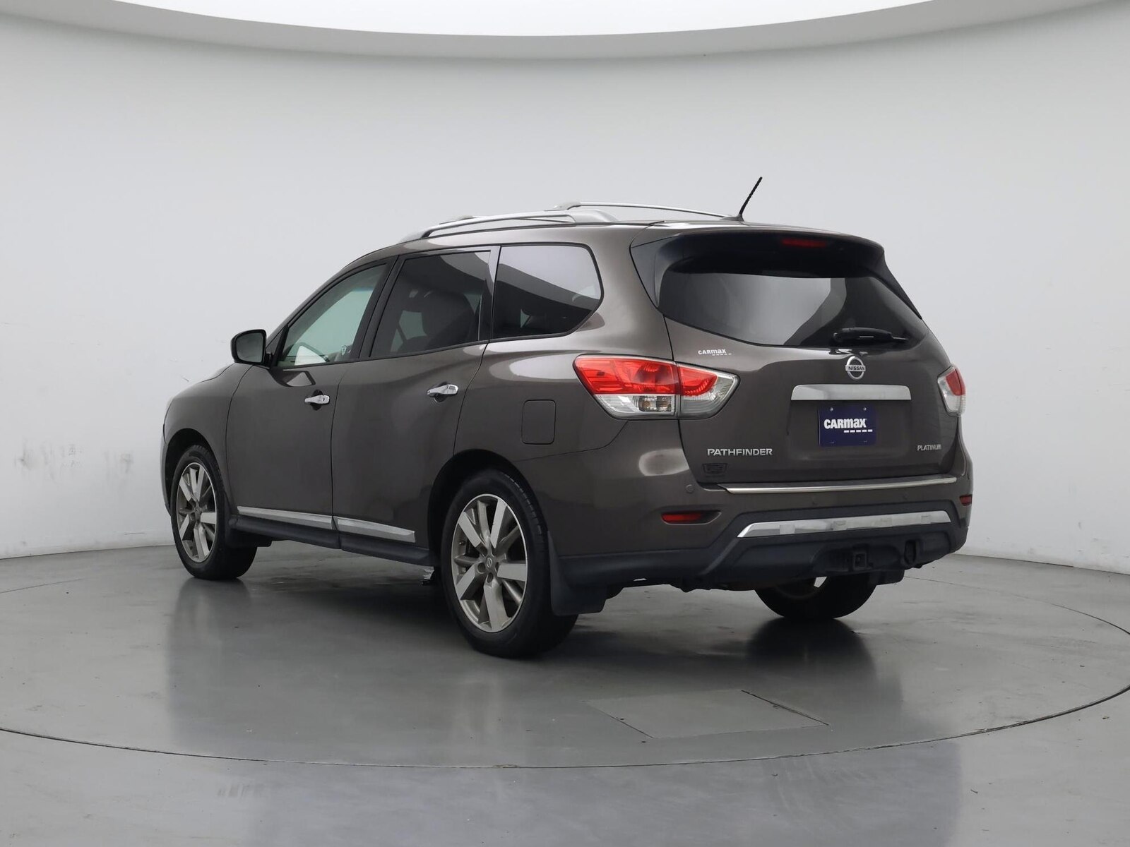 Image of 2015 Nissan Pathfinder Platinum