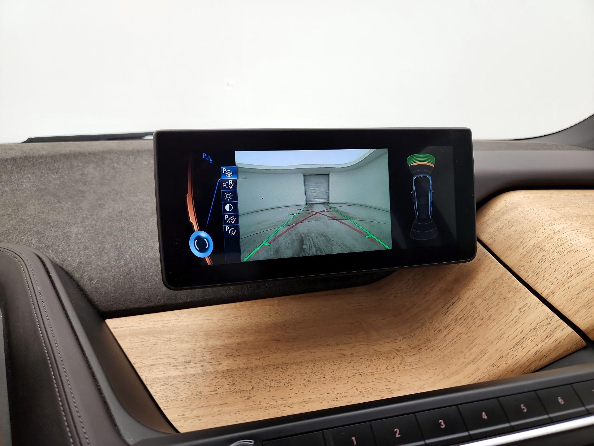 Thumbnail: 2015 BMW i3 - 15