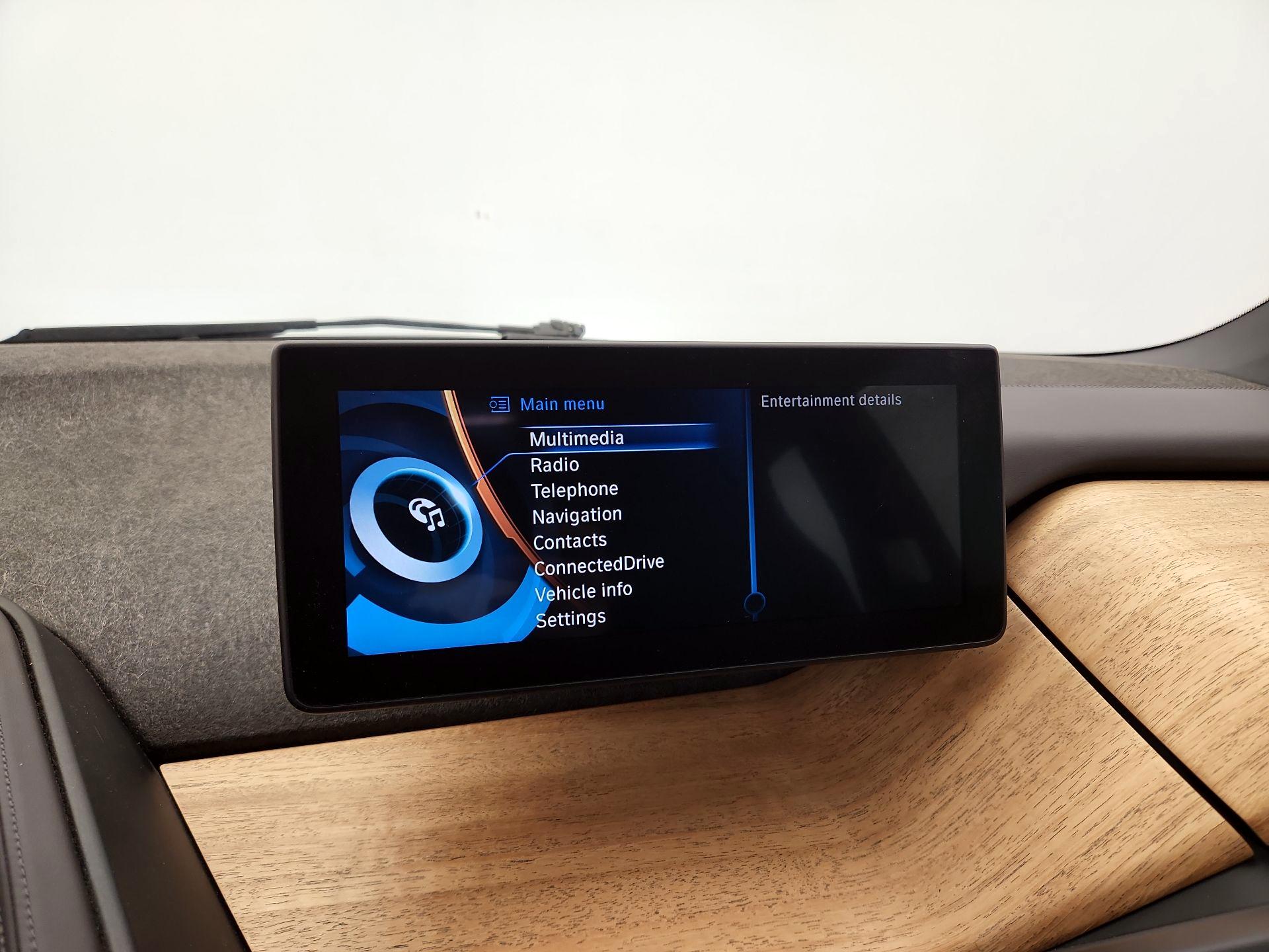 Thumbnail: 2015 BMW i3 - 16