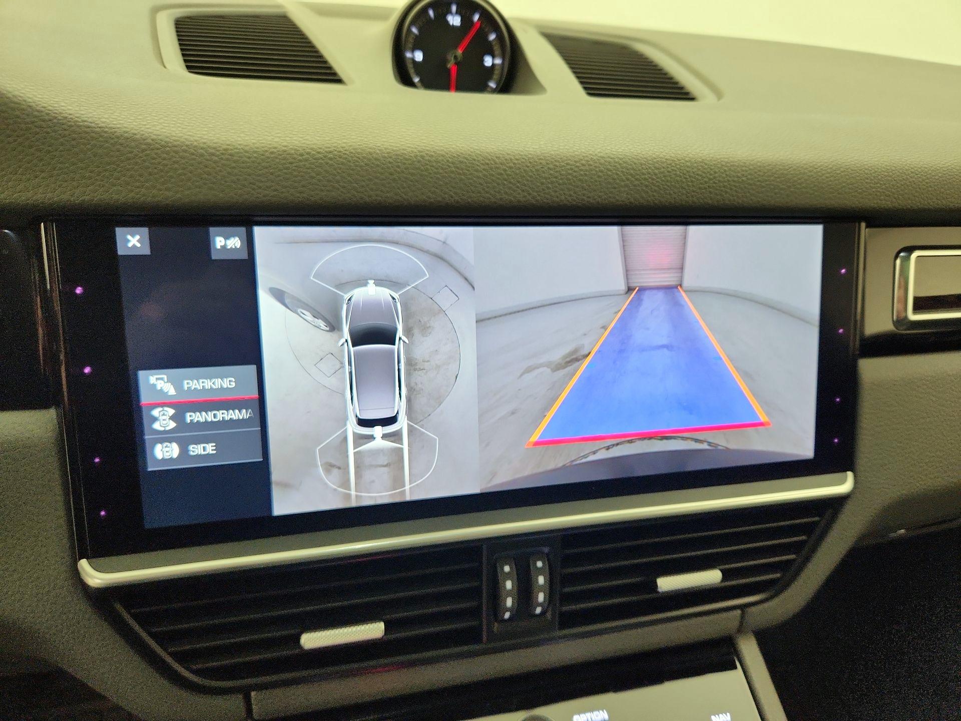 Thumbnail: 2020 Porsche Cayenne - 15