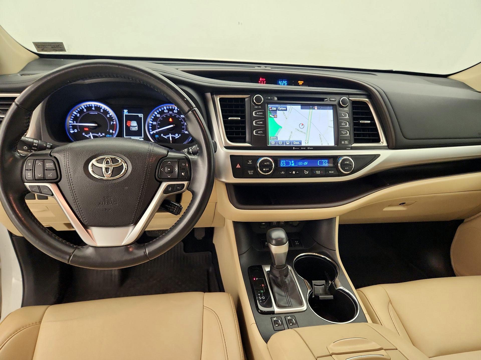 Thumbnail: 2019 Toyota Highlander - 9