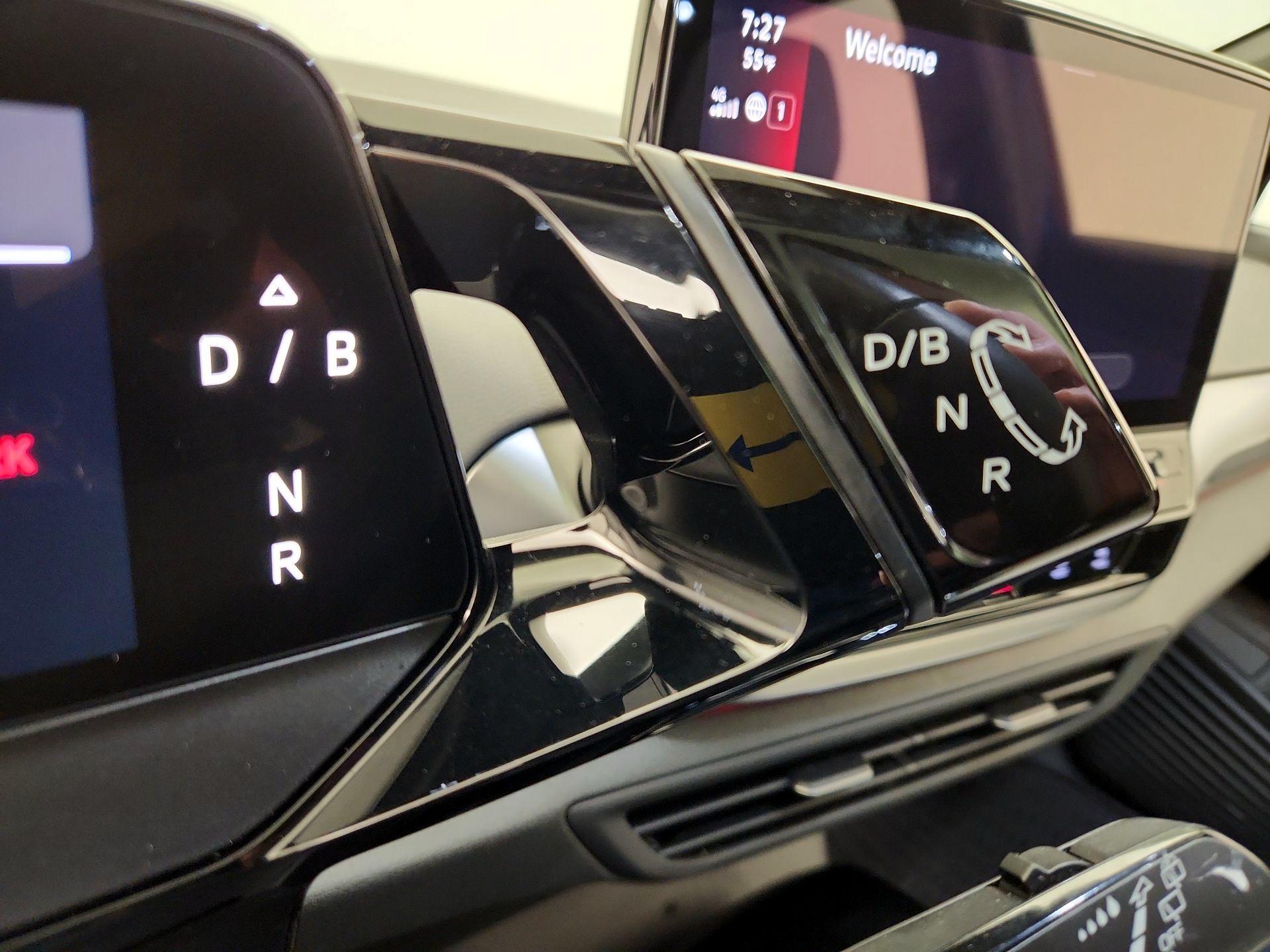 Thumbnail: 2022 Volkswagen ID.4 - 18