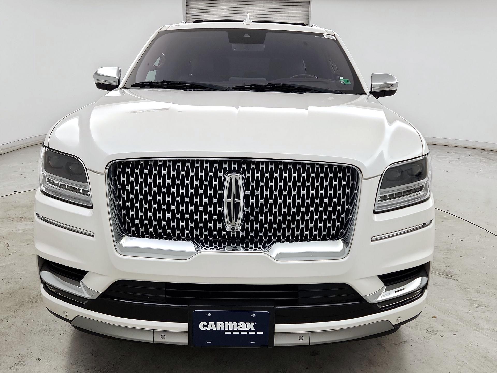 Thumbnail: 2018 Lincoln Navigator L - 2