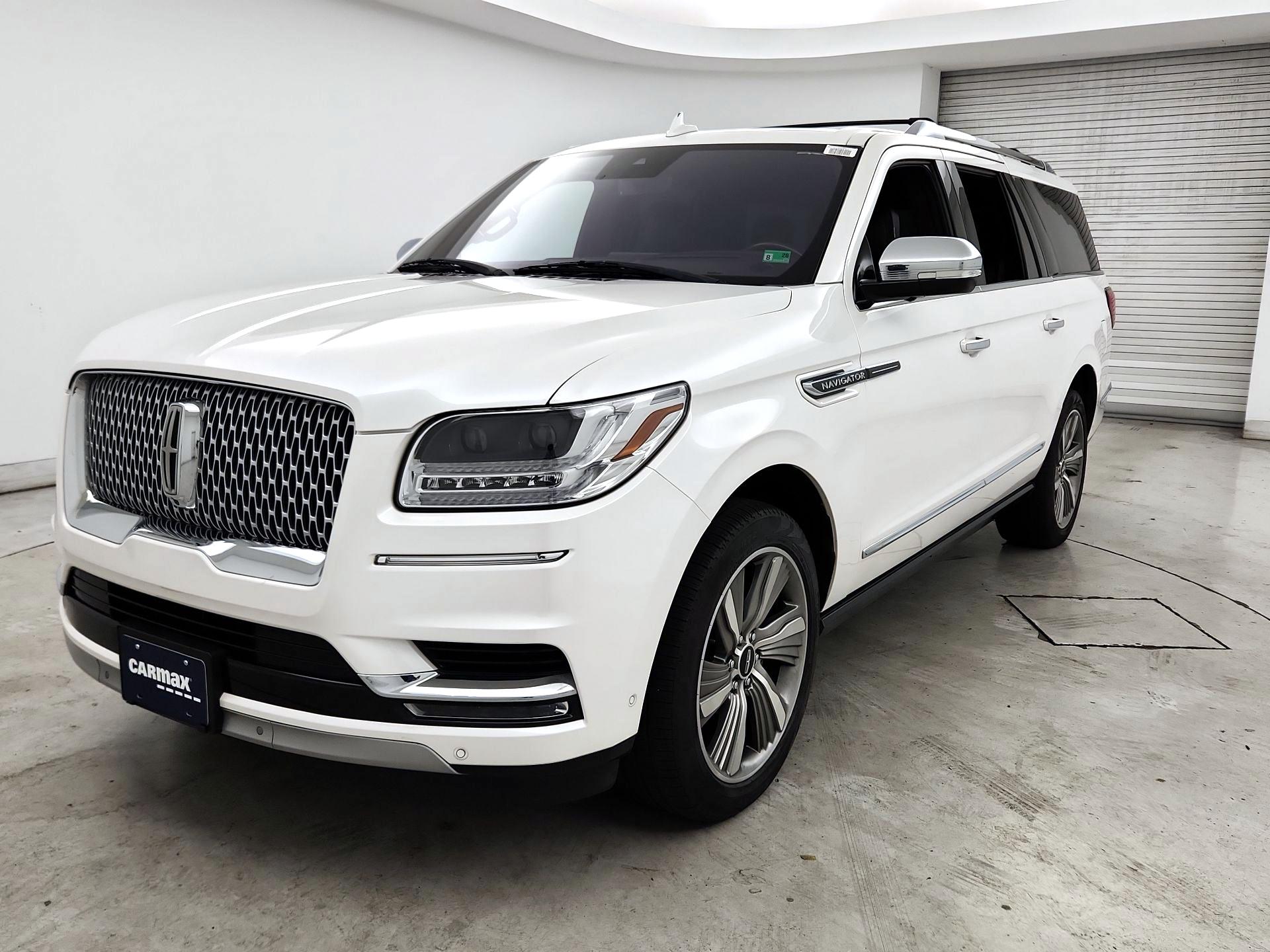 Thumbnail: 2018 Lincoln Navigator L - 3