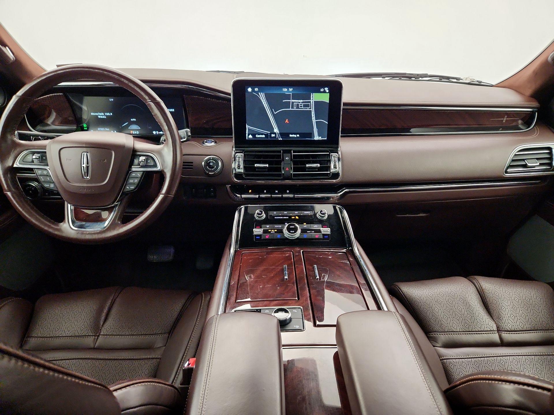 Thumbnail: 2018 Lincoln Navigator L - 8