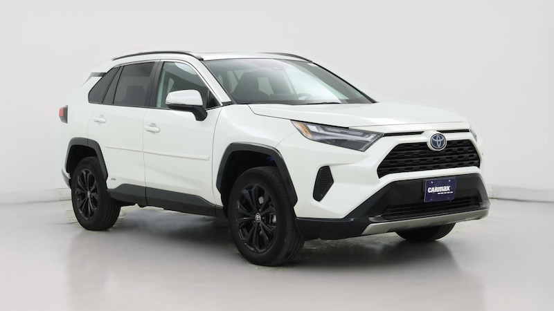 2022 Toyota RAV4 SE Hero Image