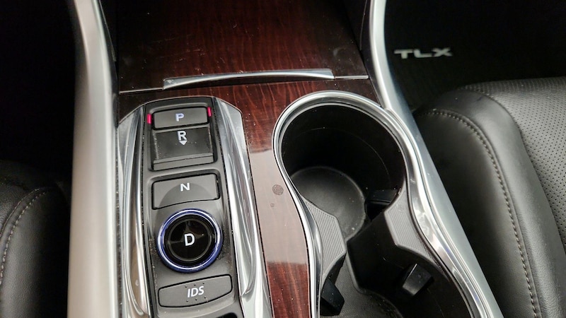 2015 Acura TLX  18