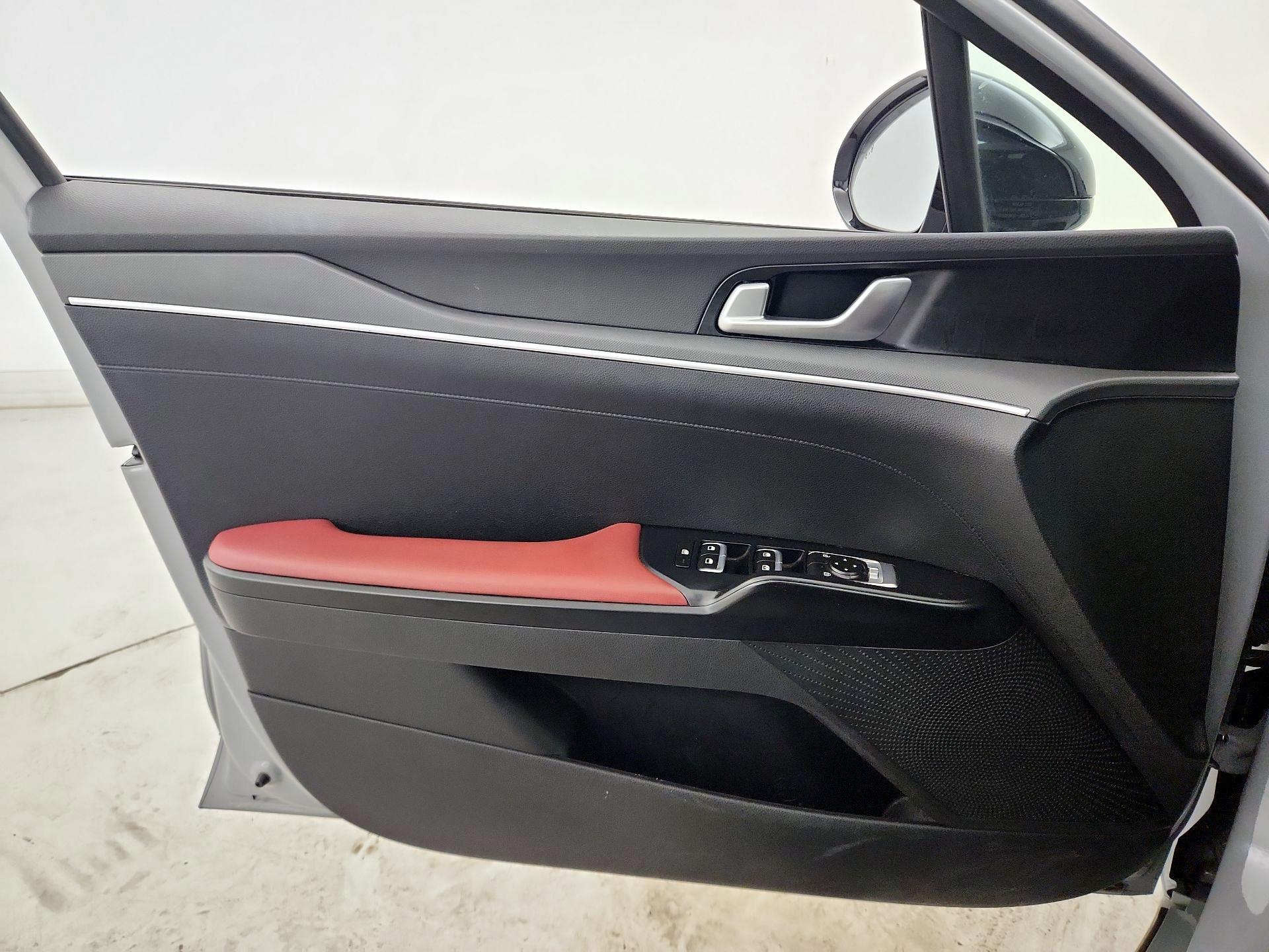 Thumbnail: 2023 Kia K5 - 12