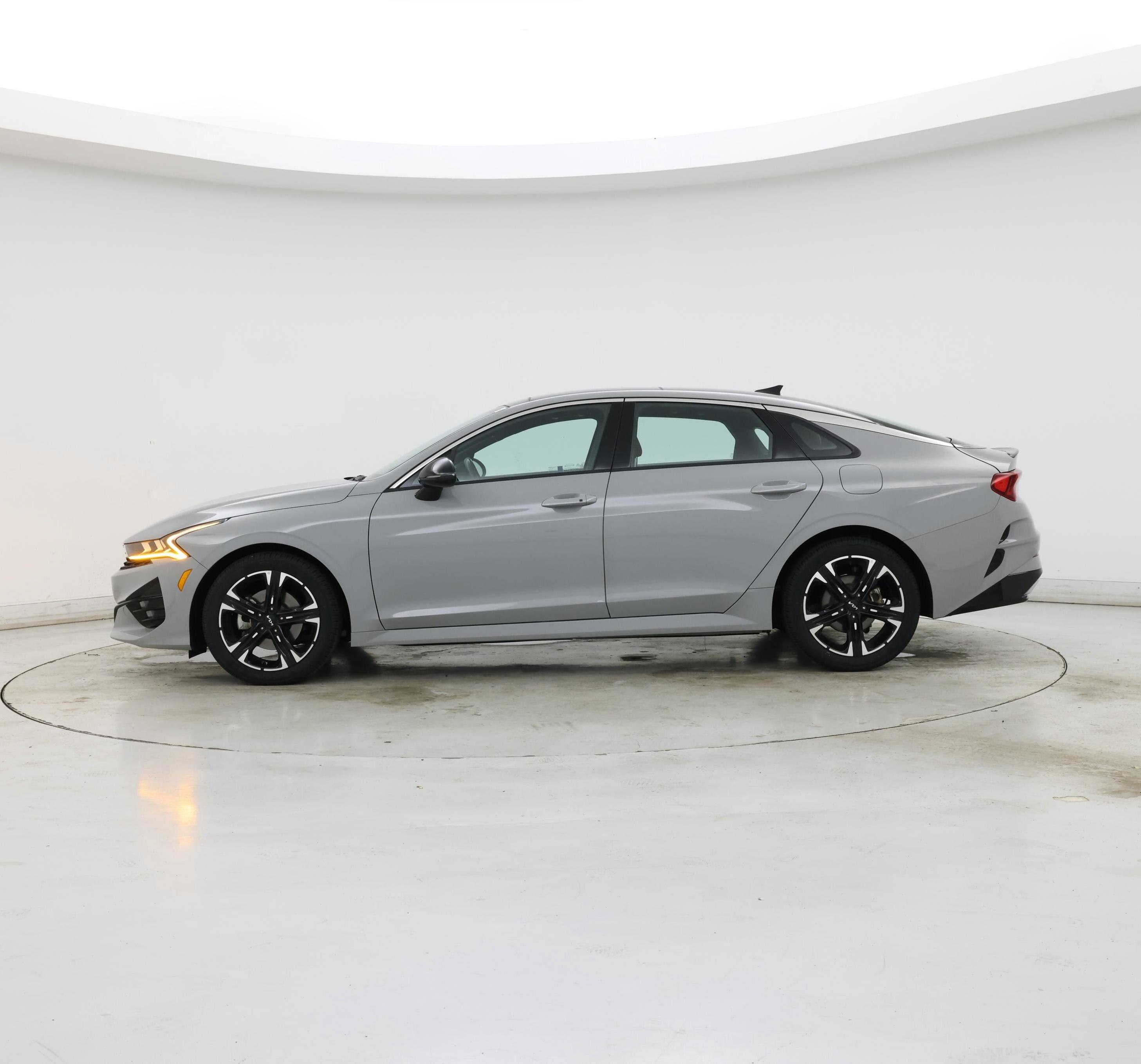 Thumbnail: 2023 Kia K5 - 3
