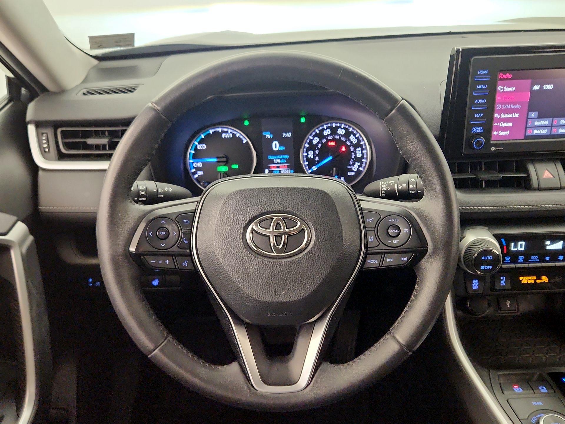 Thumbnail: 2021 Toyota RAV4 - 10
