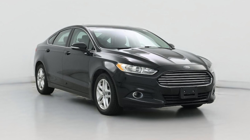 2015 Ford Fusion SE Hero Image
