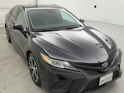 2020 Toyota Camry SE -
                Los Angeles, CA