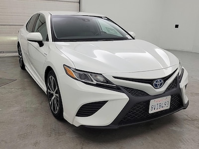 2020 Toyota Camry SE -
                Burbank, CA