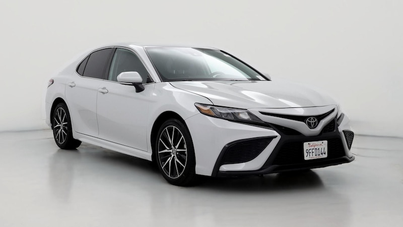 2023 Toyota Camry SE Hero Image