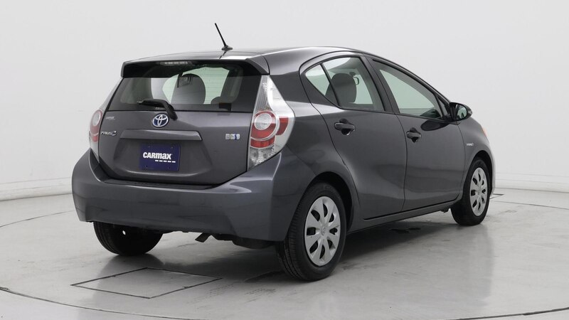 2014 Toyota Prius c Two 8