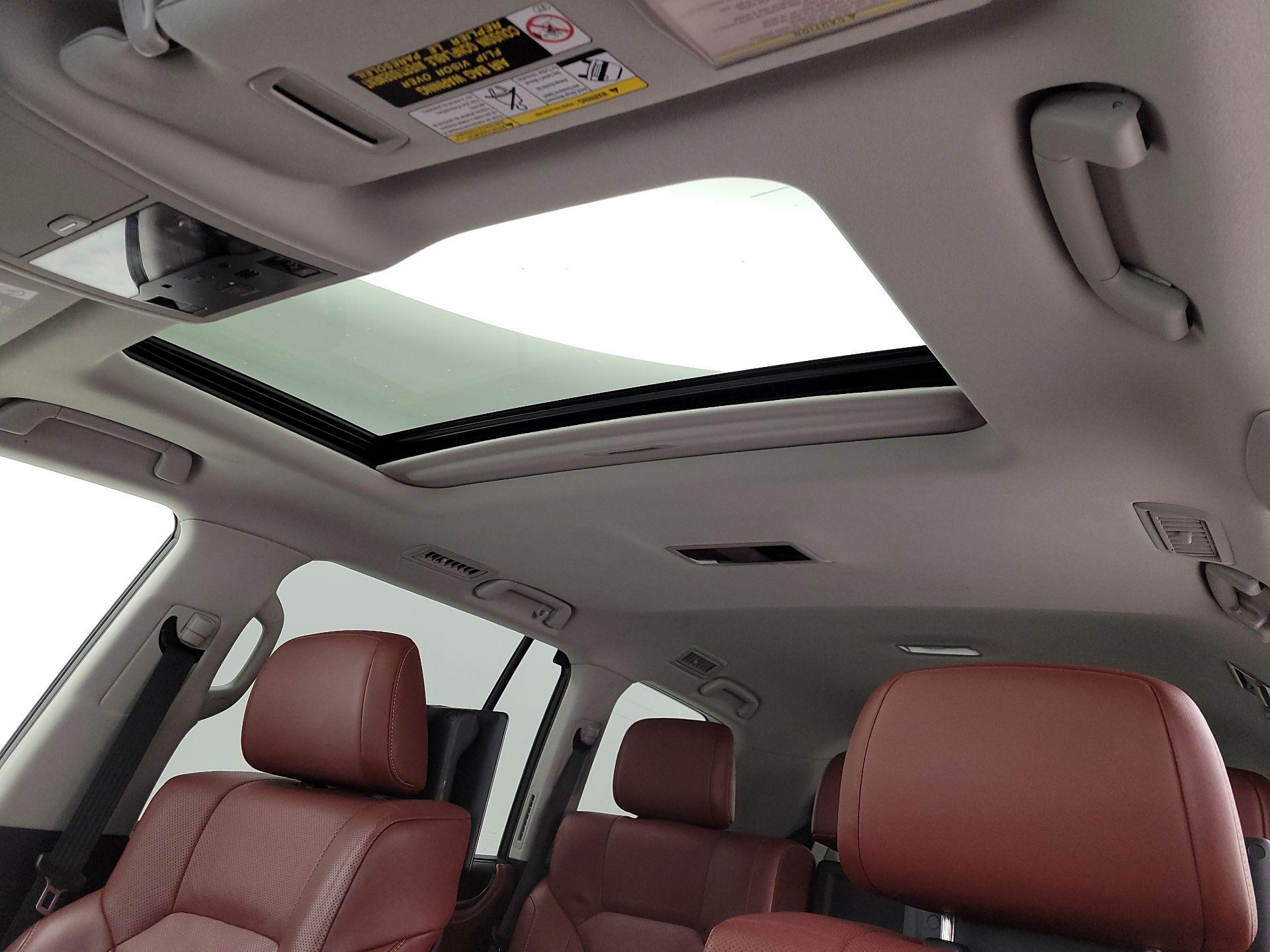 Thumbnail: 2018 Lexus LX - 20