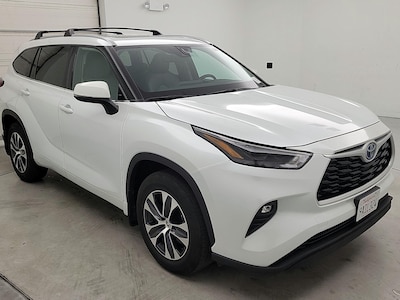 2022 Toyota Highlander XLE -
                Los Angeles, CA