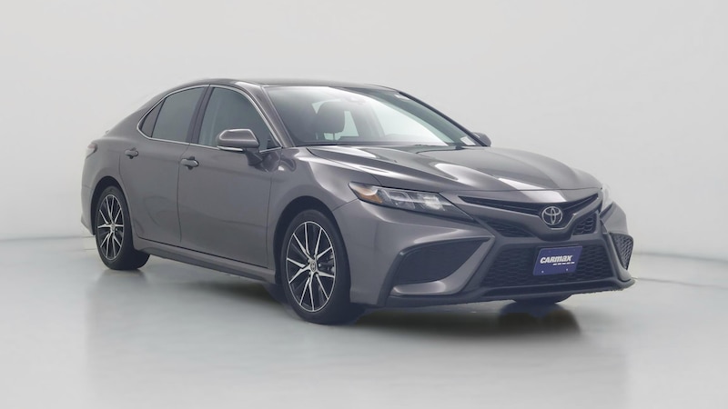 2024 Toyota Camry SE Hero Image