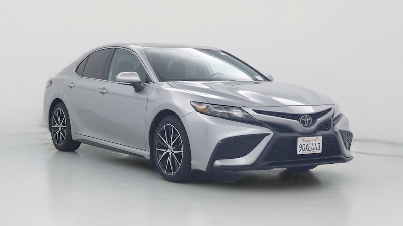 2023 Toyota Camry SE Hero Image