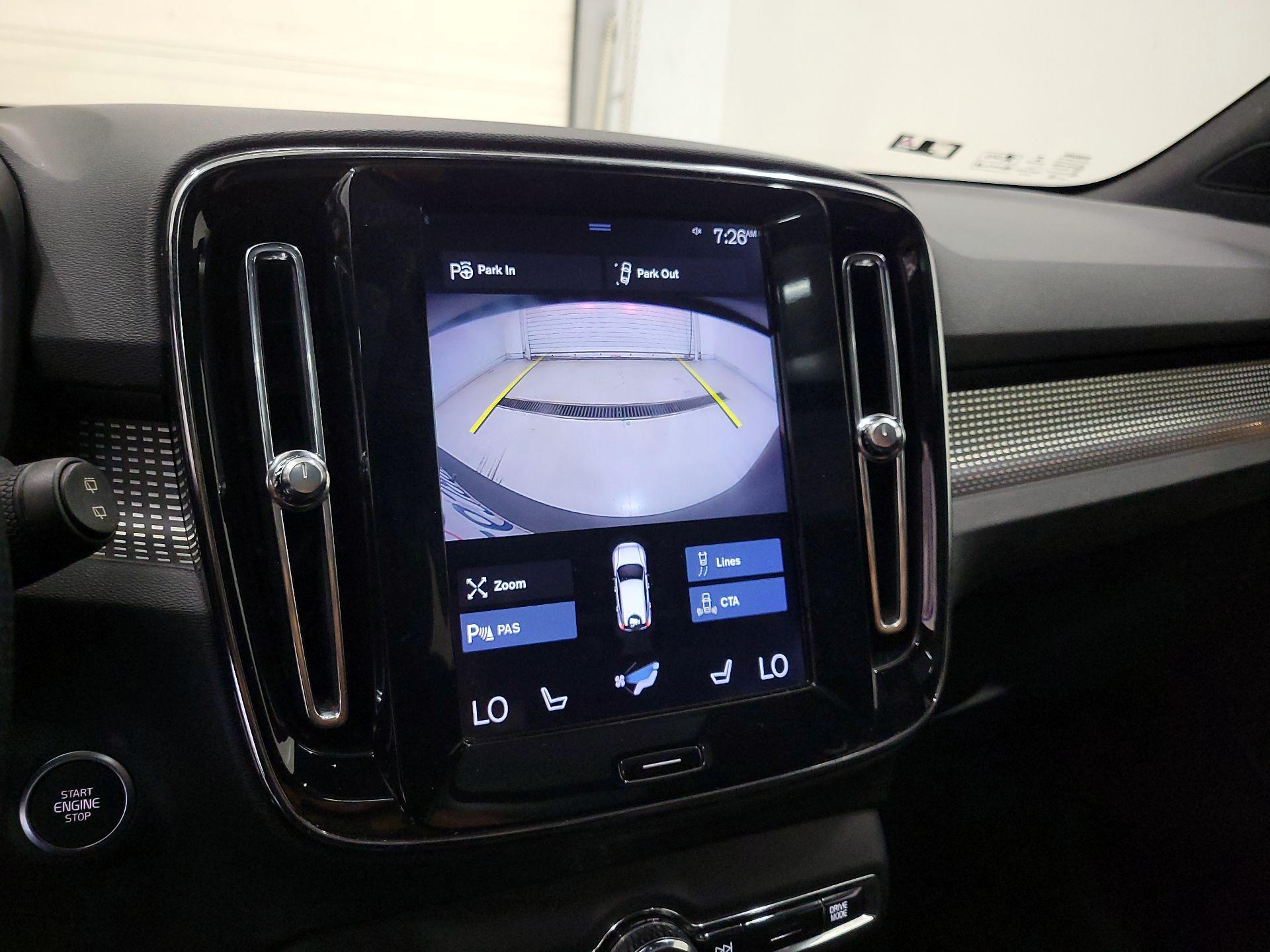 Thumbnail: 2019 Volvo XC40 - 14