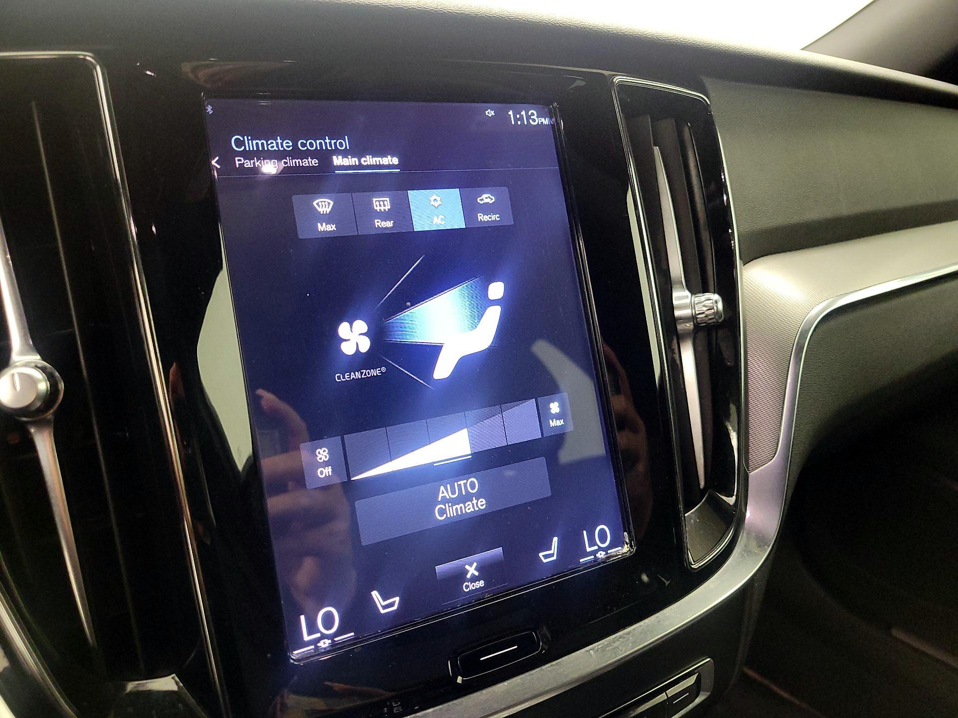 Thumbnail: 2019 Volvo S60 - 16