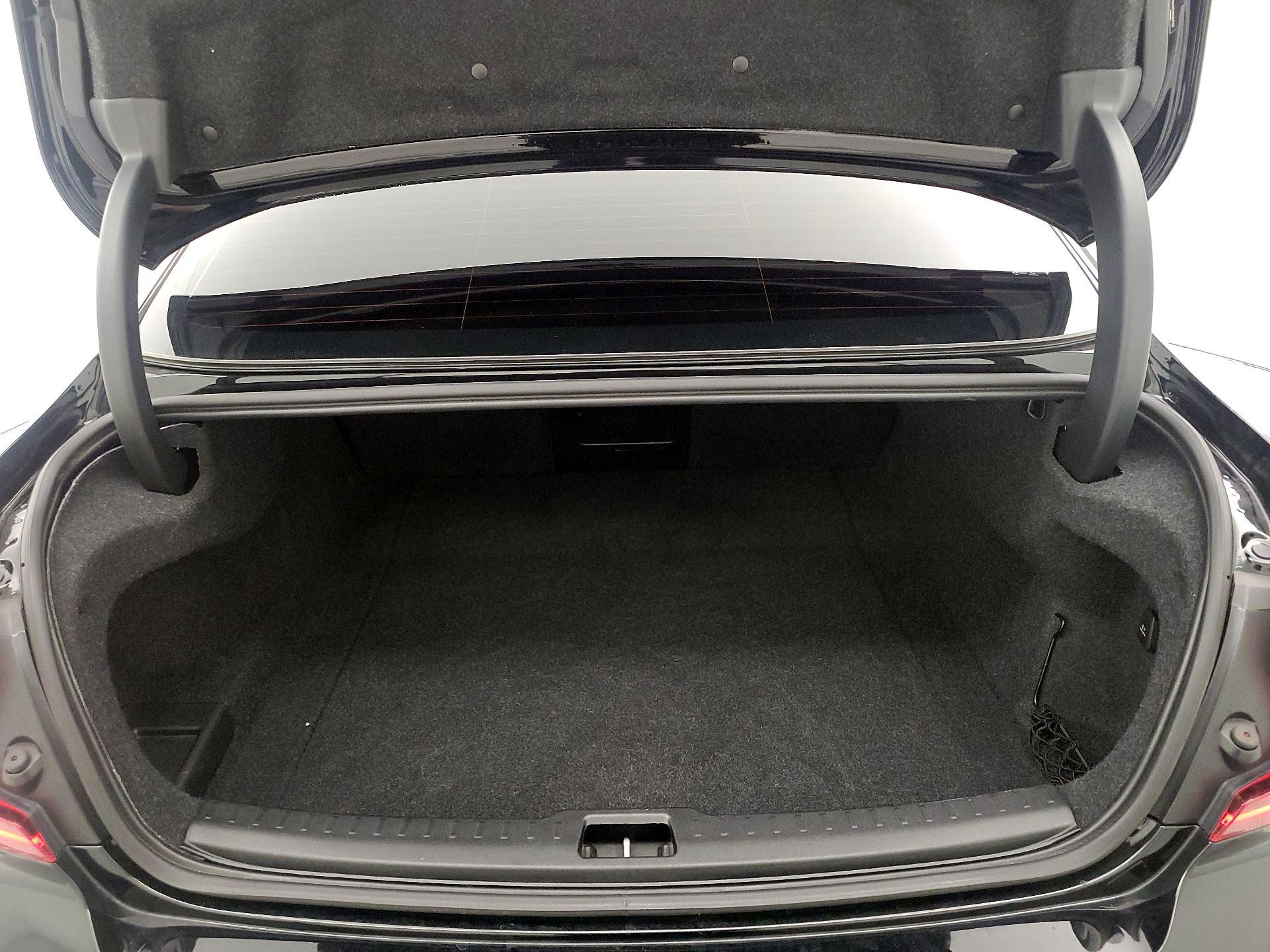 Thumbnail: 2019 Volvo S60 - 20