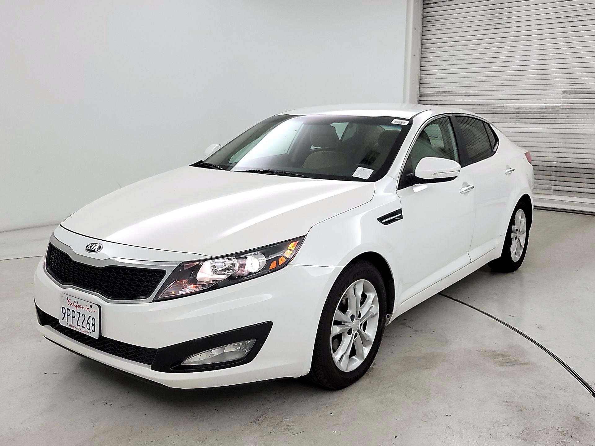Thumbnail: 2013 Kia Optima - 3