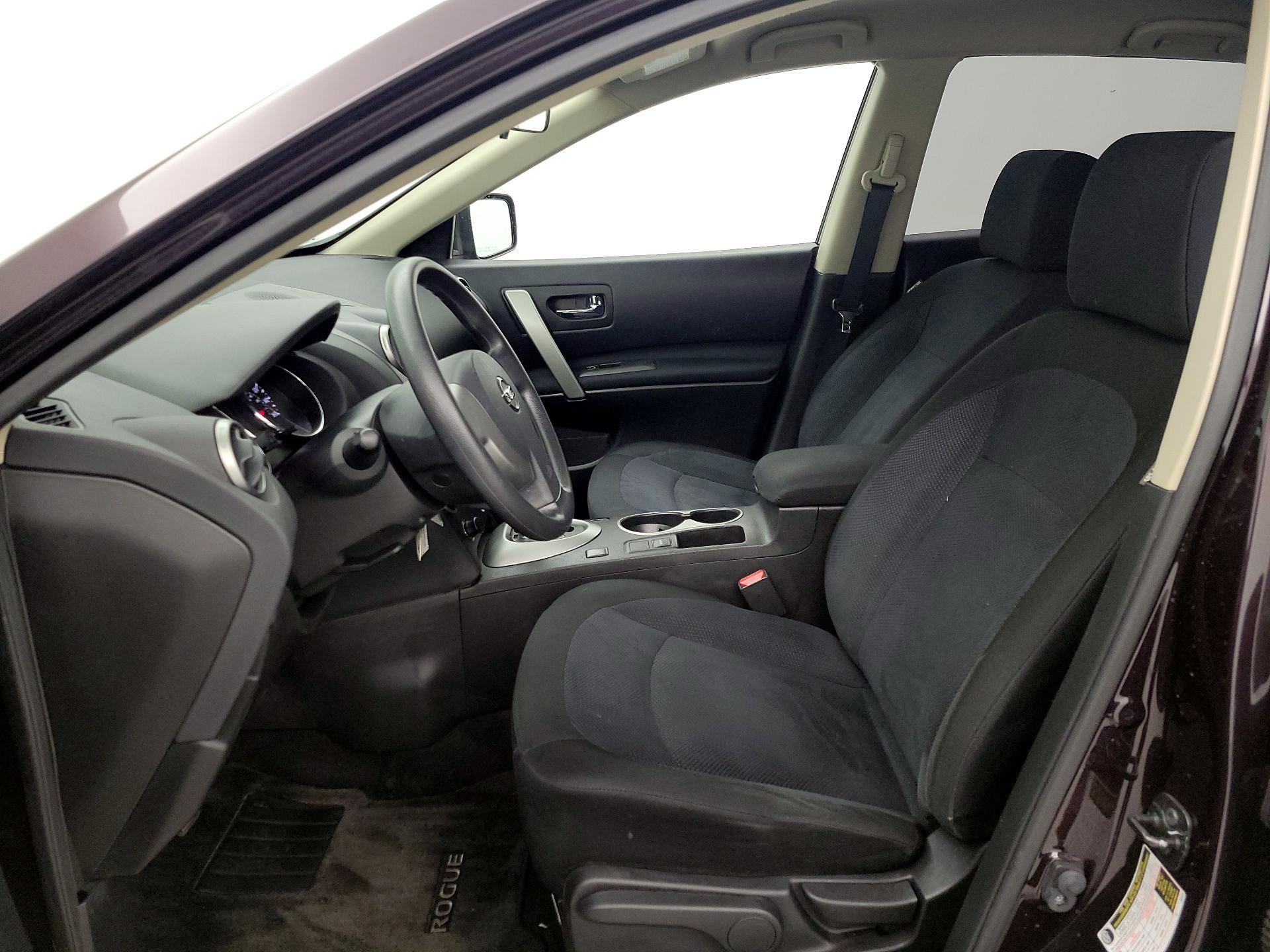 Thumbnail: 2015 Nissan Rogue - 11