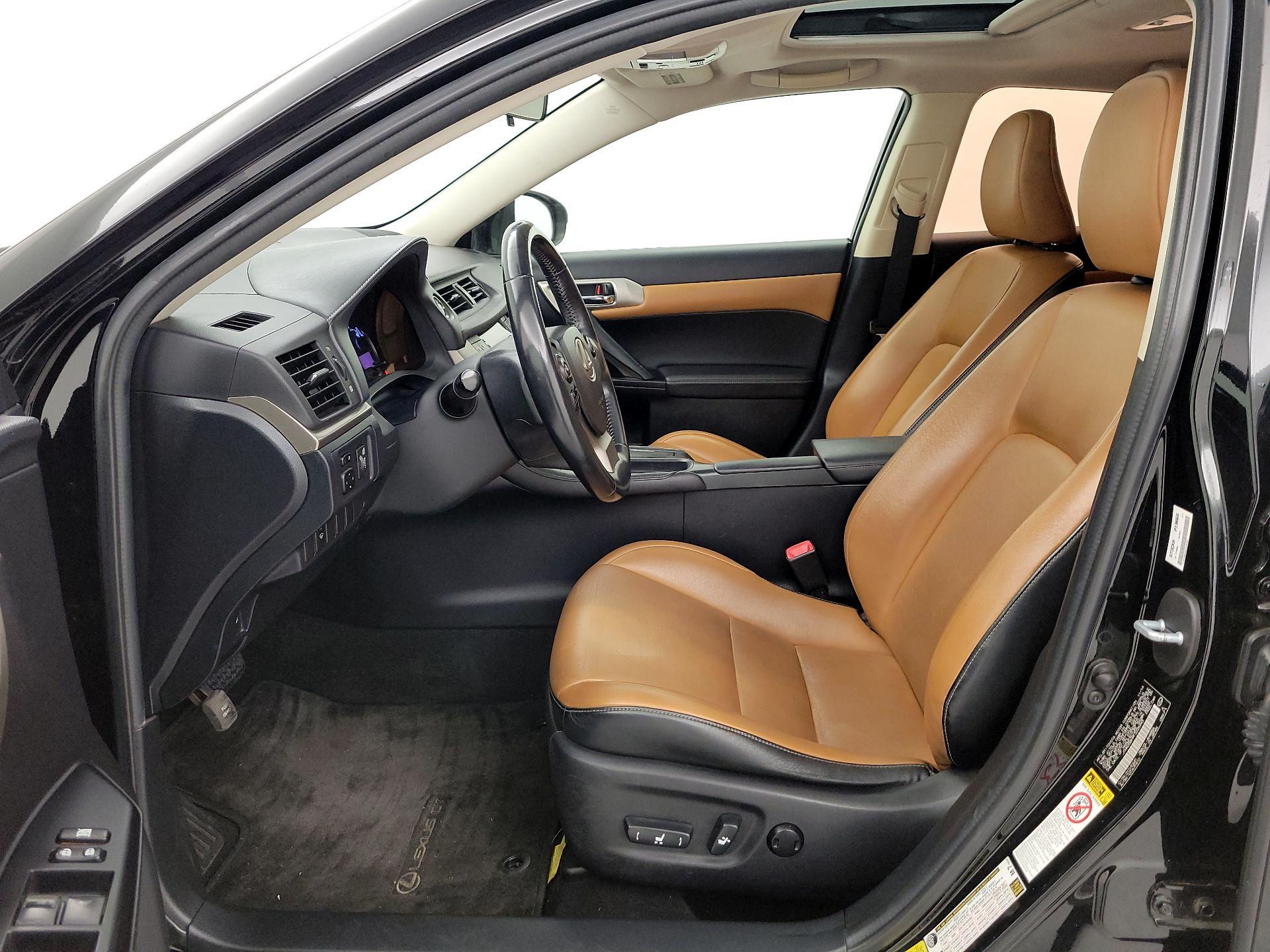 Thumbnail: 2015 Lexus CT - 11