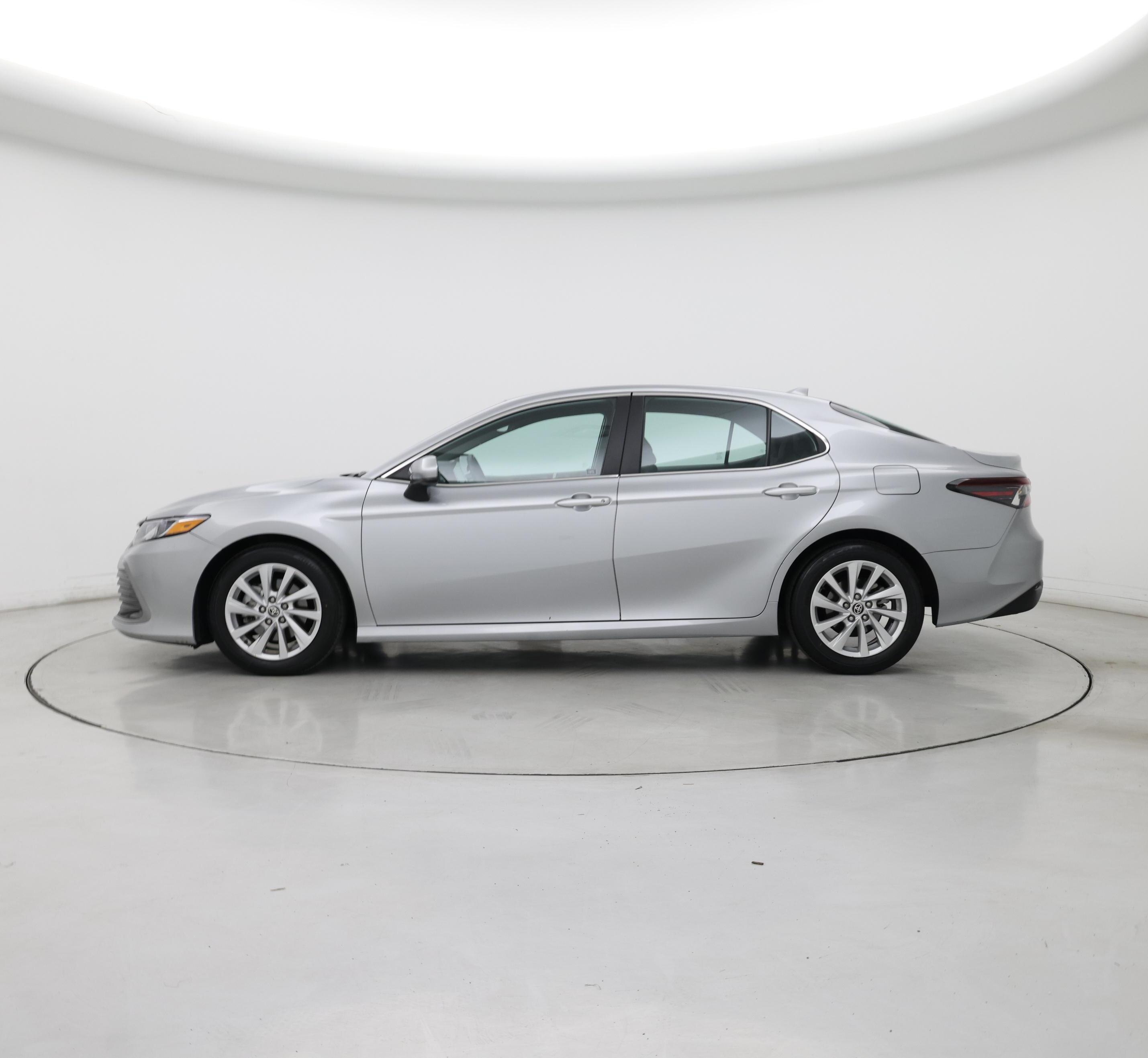 Thumbnail: 2022 Toyota Camry - 3