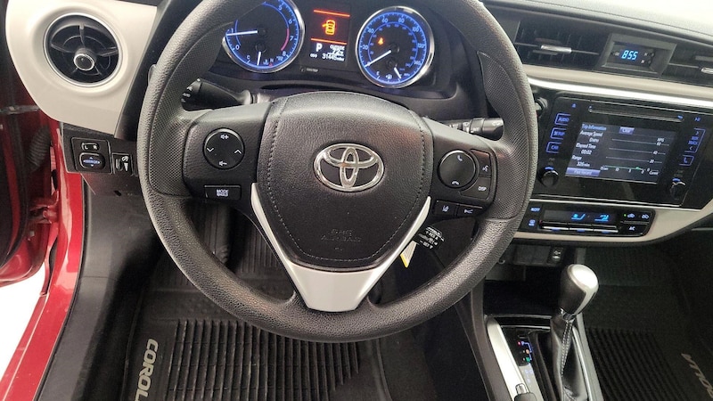 2019 Toyota Corolla LE 10