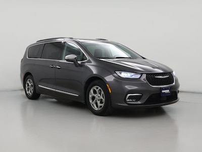 2022 Chrysler Pacifica Limited -
                Woodbridge, VA