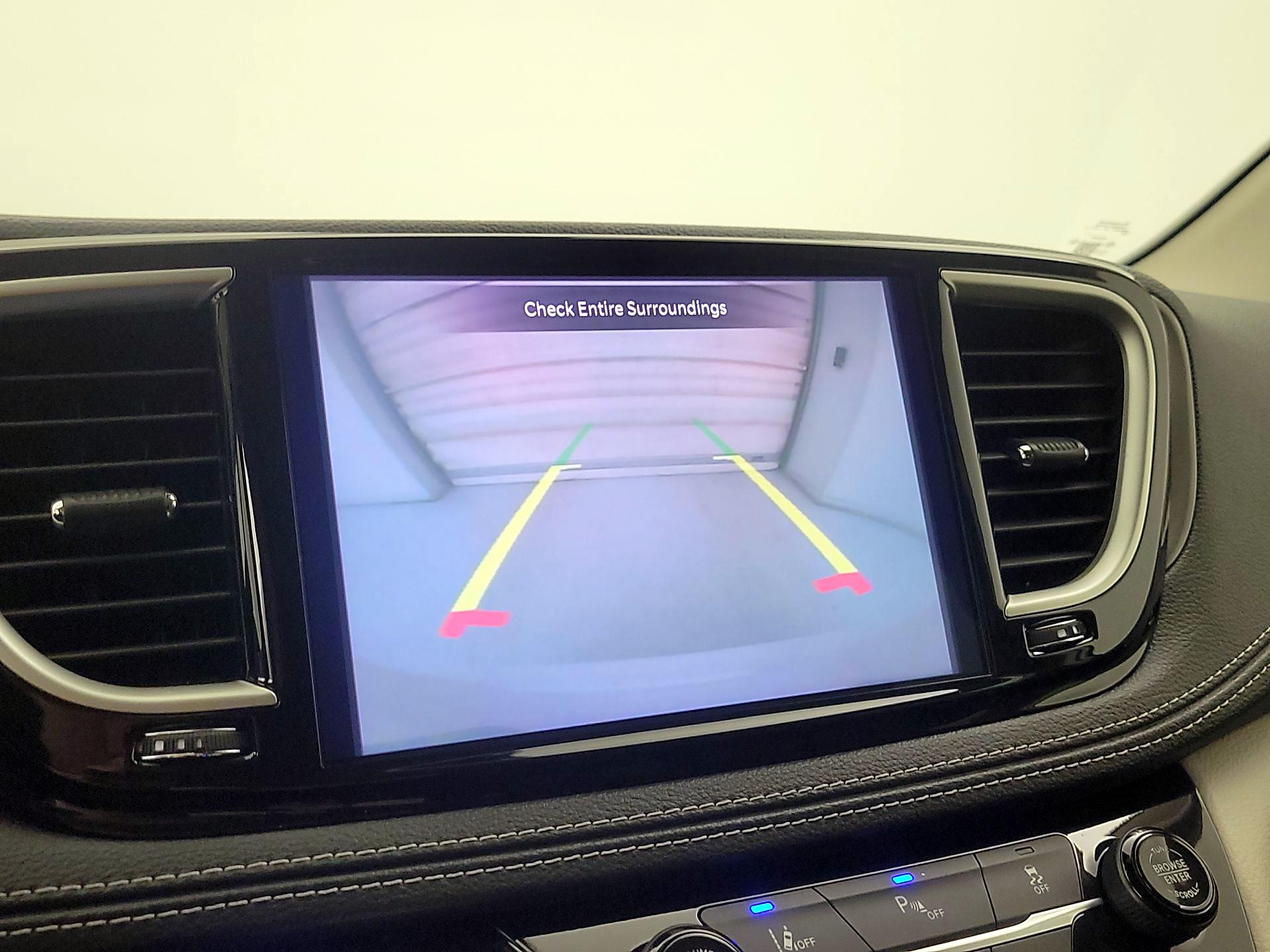 Thumbnail: 2023 Chrysler Pacifica - 14