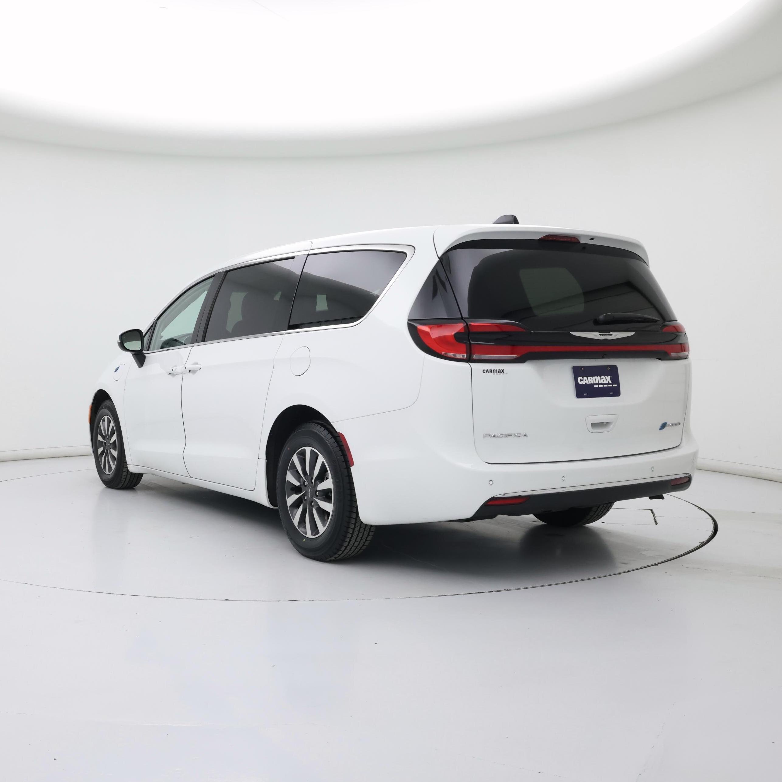 Thumbnail: 2023 Chrysler Pacifica - 2